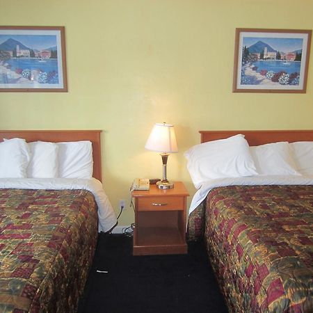 Knights Inn Santa Cruz Zewnętrze zdjęcie